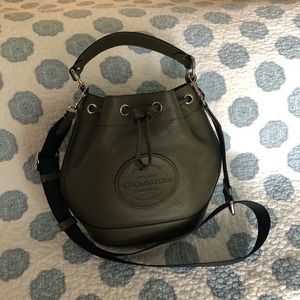 COACH LEATHER DRAW BAG